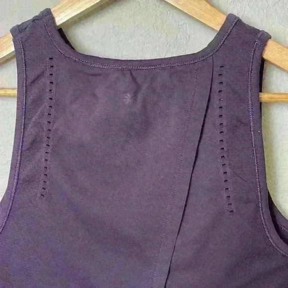 Athleta Foothill Tank in Spiced Cabernet Top Sleeveless Split Back Size XS - Picture 5 of 8